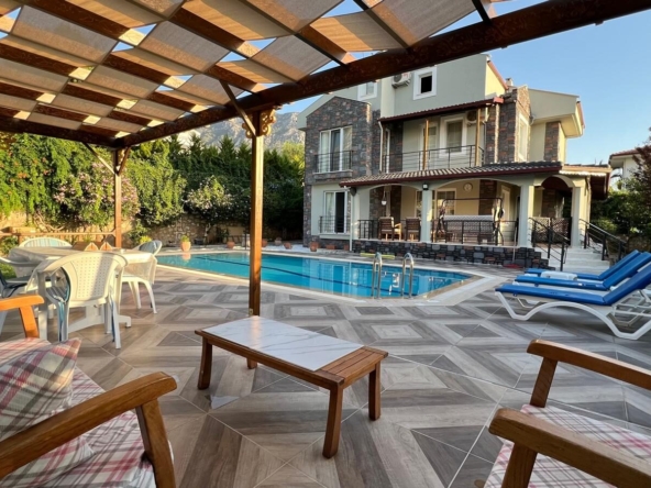 7-Bedroom large villa