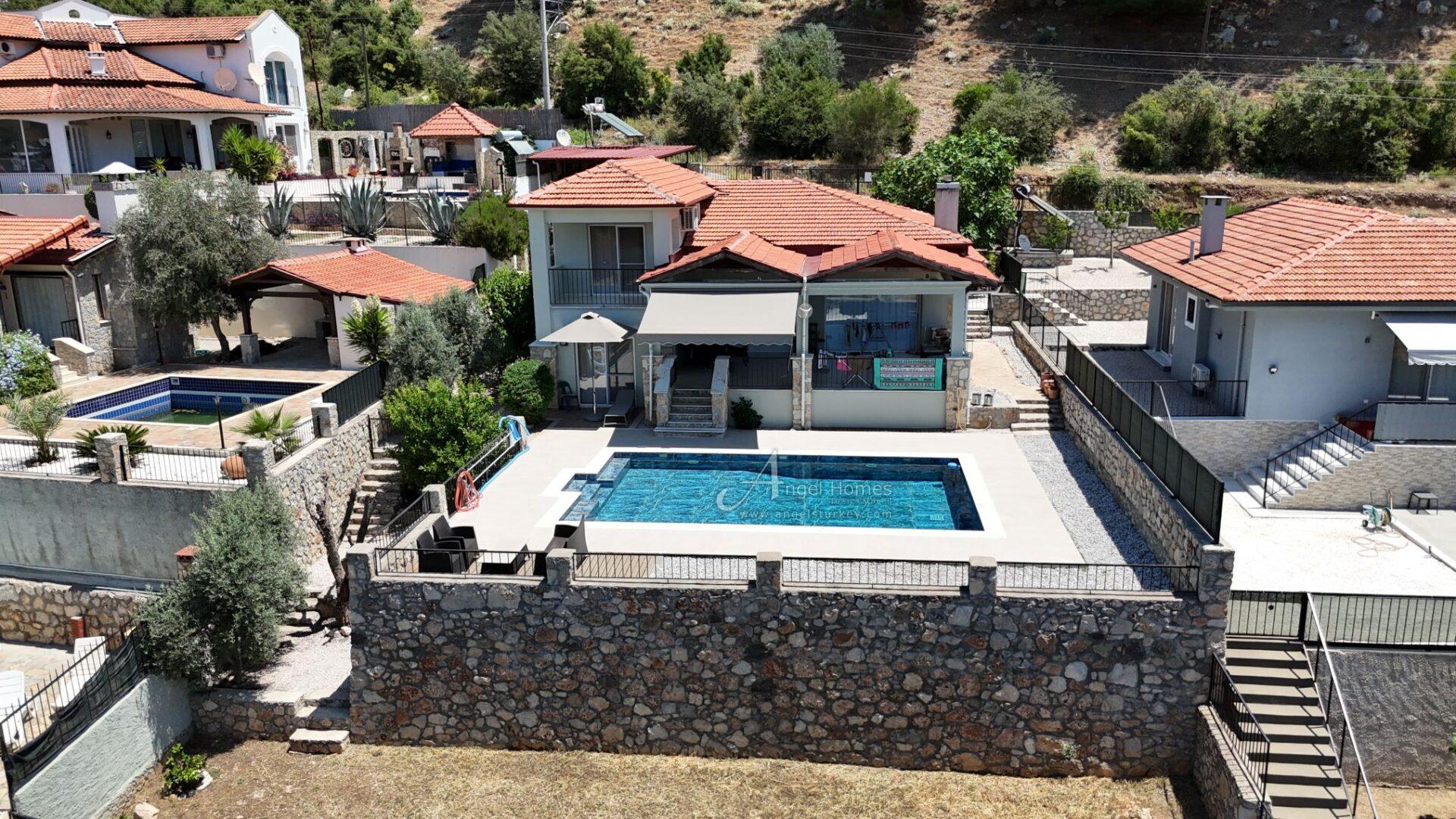 spacious 4-bedroom villa