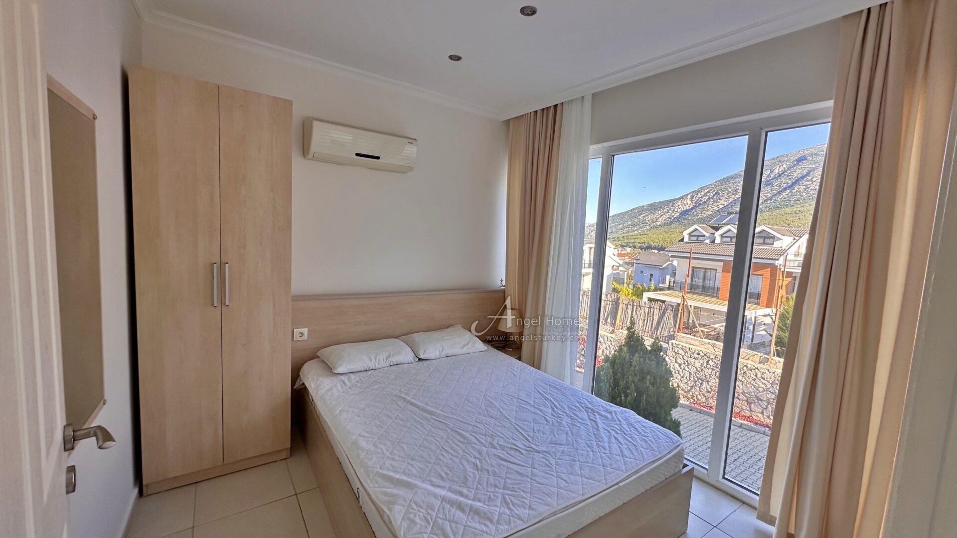 furnished 3-bedroom apartment