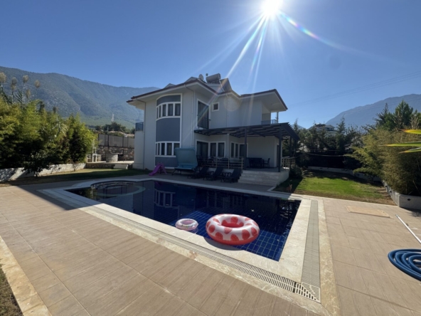 5-bed villa in Ovacik