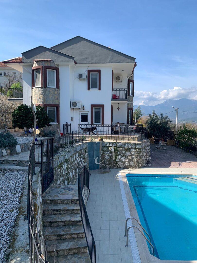 3-bed detached villa in Kadikoy