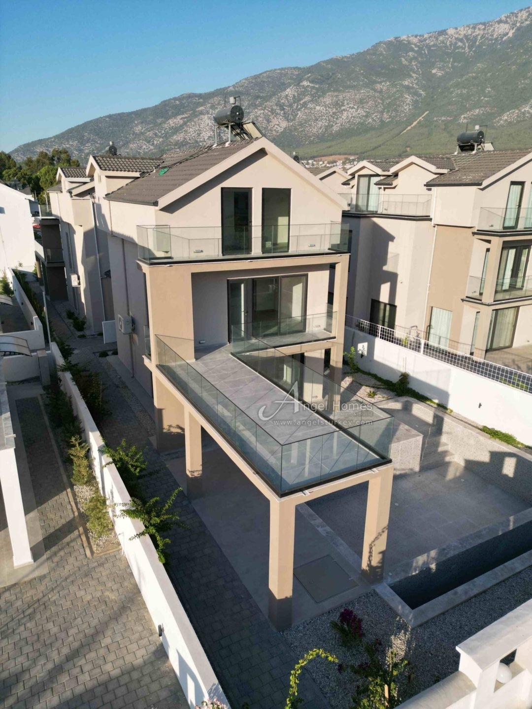 Luxury villa for sale in Ovacik