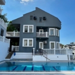 4-bed resale apartment