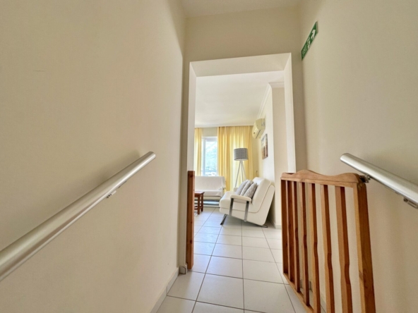 3-bed upper duplex apartment