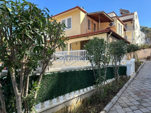 furnished 4-bed villa