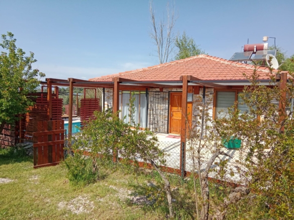 Bungalow with annex Kadikoy