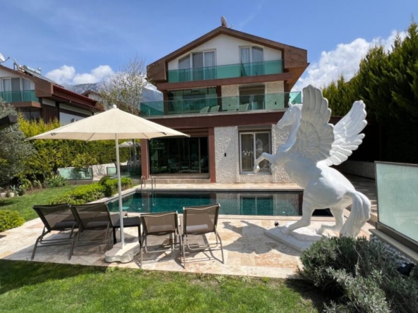 4-bedroom villa in Hisaronu