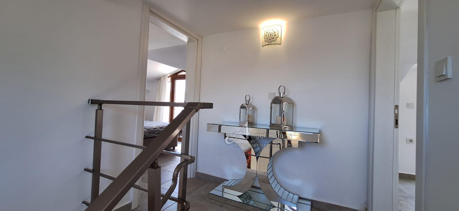 furnished 4-bedroom villa for sale in Ovacik