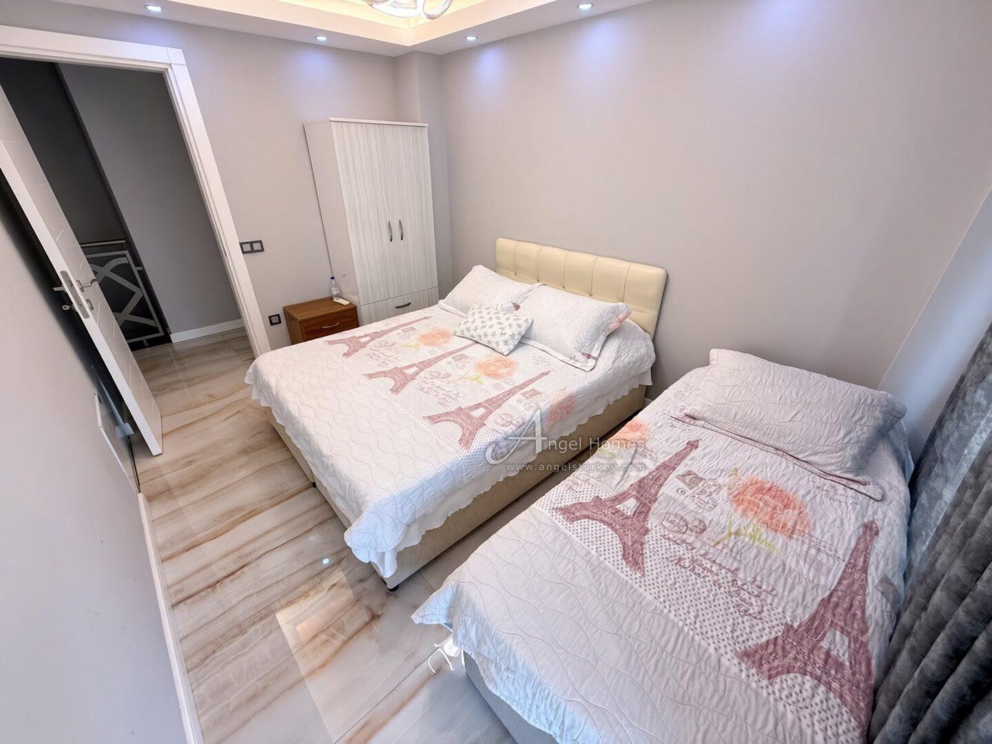 exceptional 5-bed villa