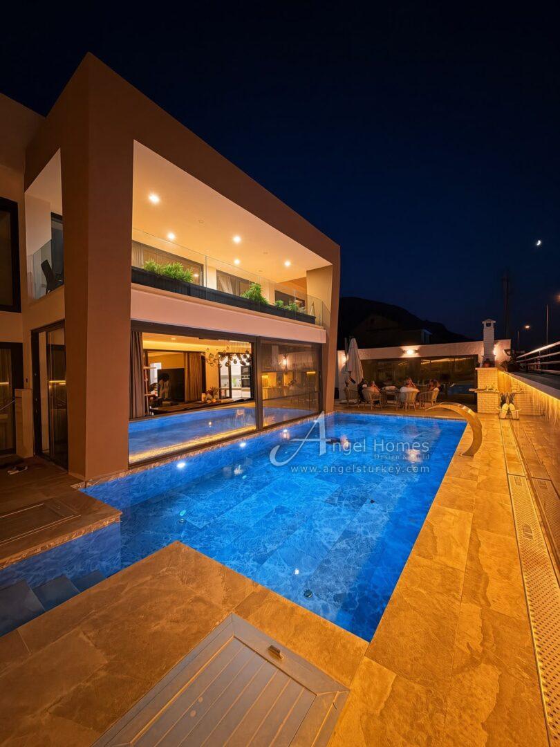 exceptional 5-bed luxury villa