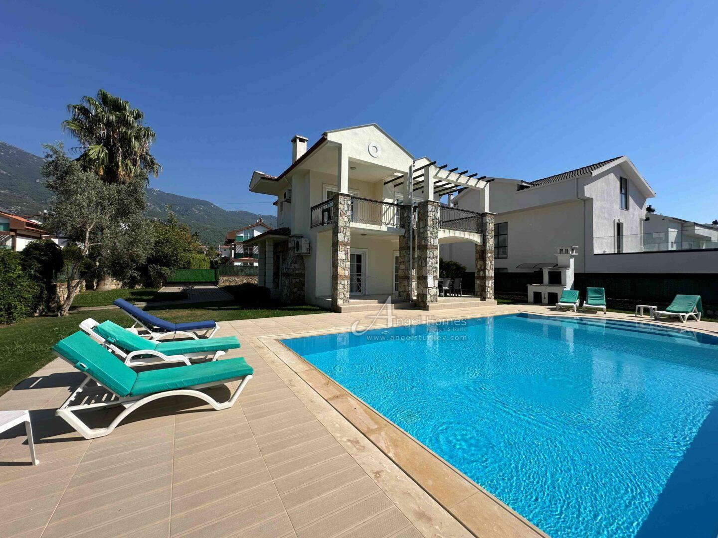 FURNISHED 3-BED DETACHED VILLA IN HISARONU – Private Pool & A Great Location