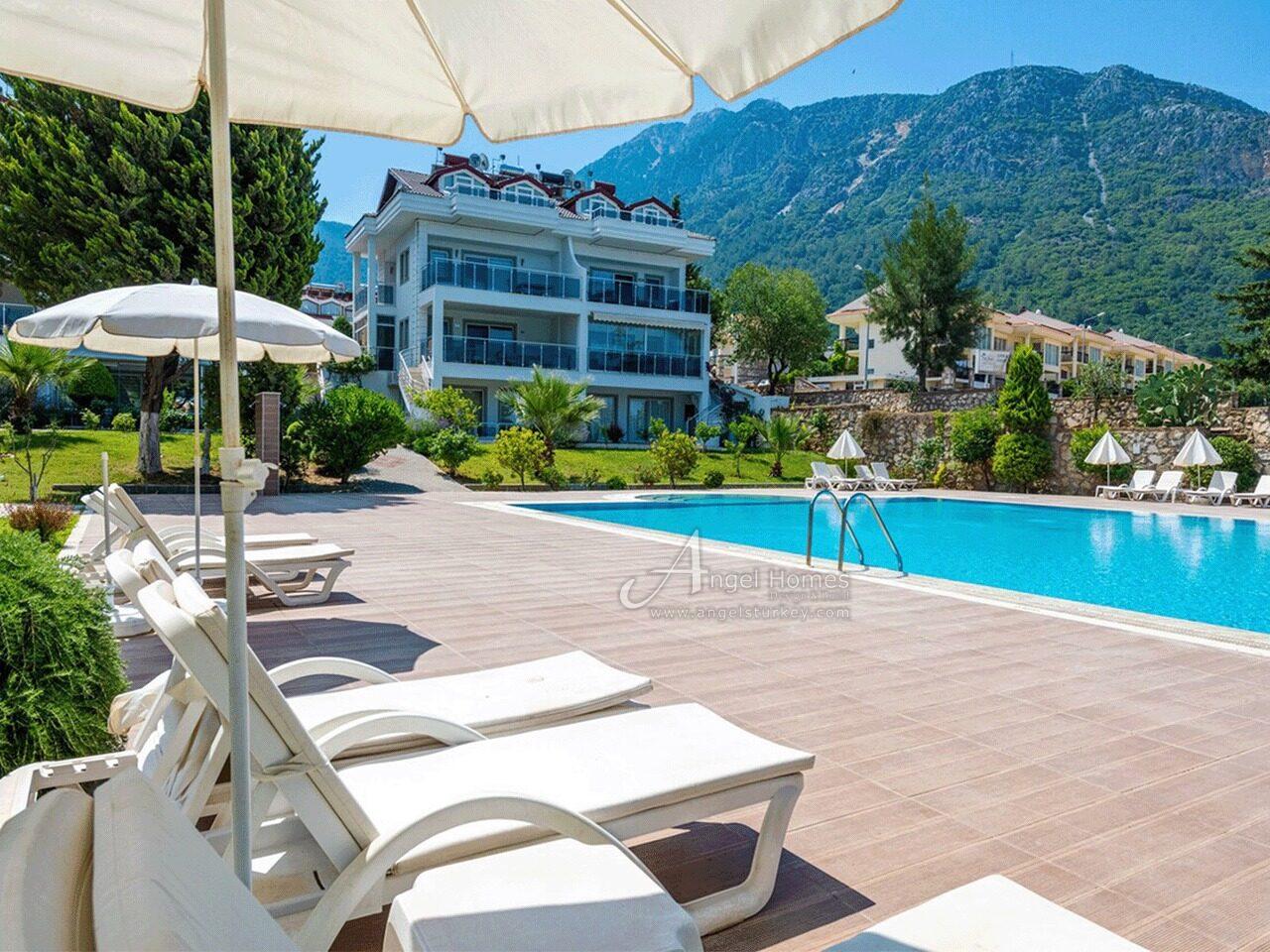 spacious 2-bed reverse duplex in Ovacik