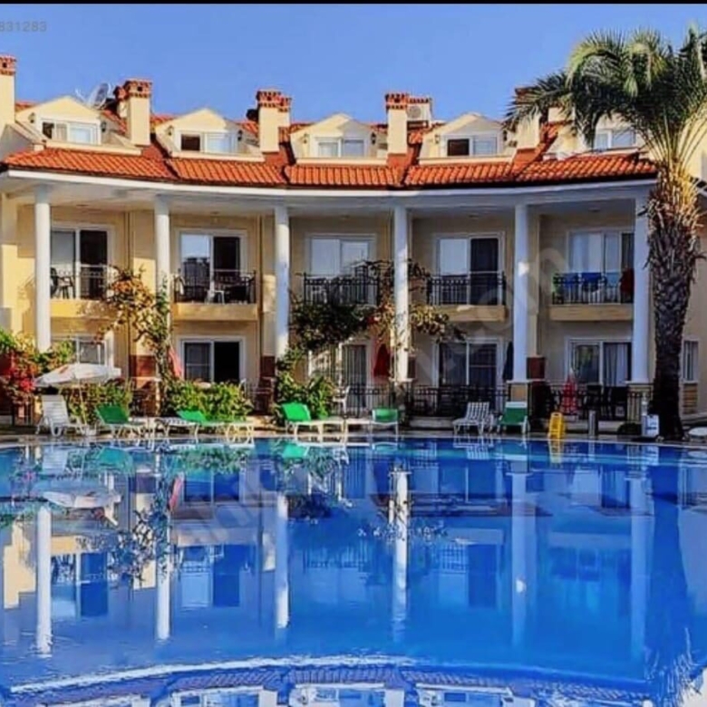FURNISHED 3-BED TRIPLEX TOWNHOUSE IN YANIKLAR – A Site With Many Amenities