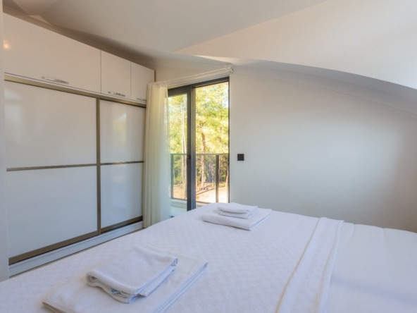 furnished 4-bed villa in Hisaronu