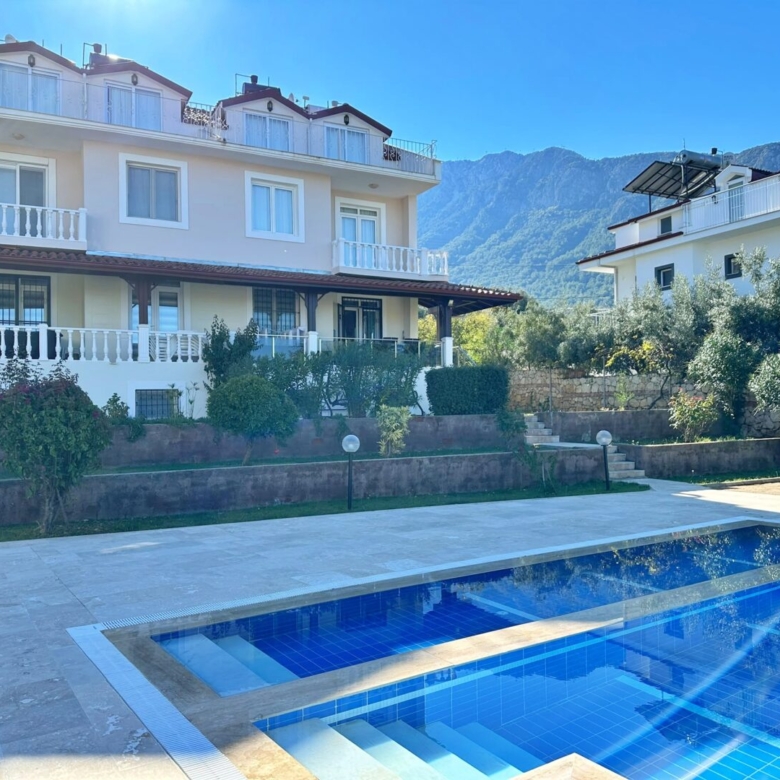 furnished 3-bed duplex in Ovacik
