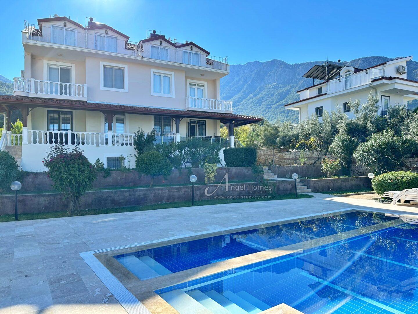 furnished 3-bed duplex in Ovacik