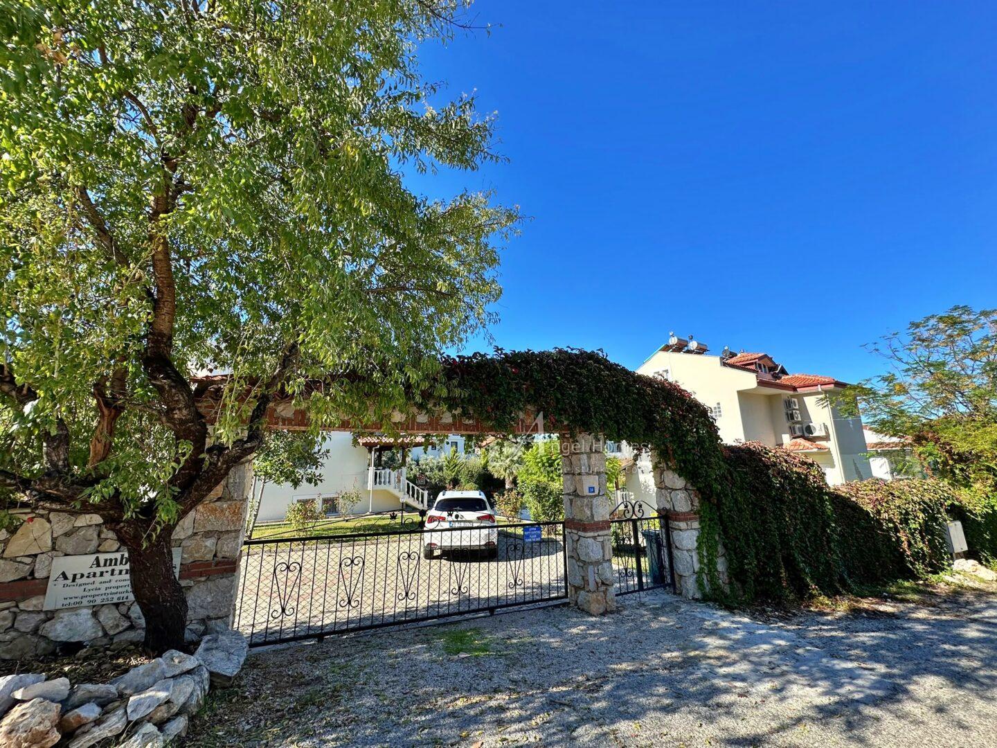 FURNISHED 3-BED DUPLEX IN OVACIK – Well Presented & Popular Site