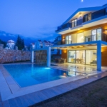 furnished 4-bed villa in Hisaronu