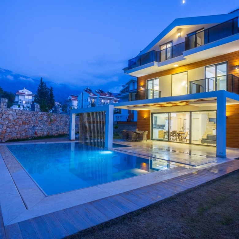 FURNISHED 4-BED VILLA IN HISARONU – Private Pool & Prime Location