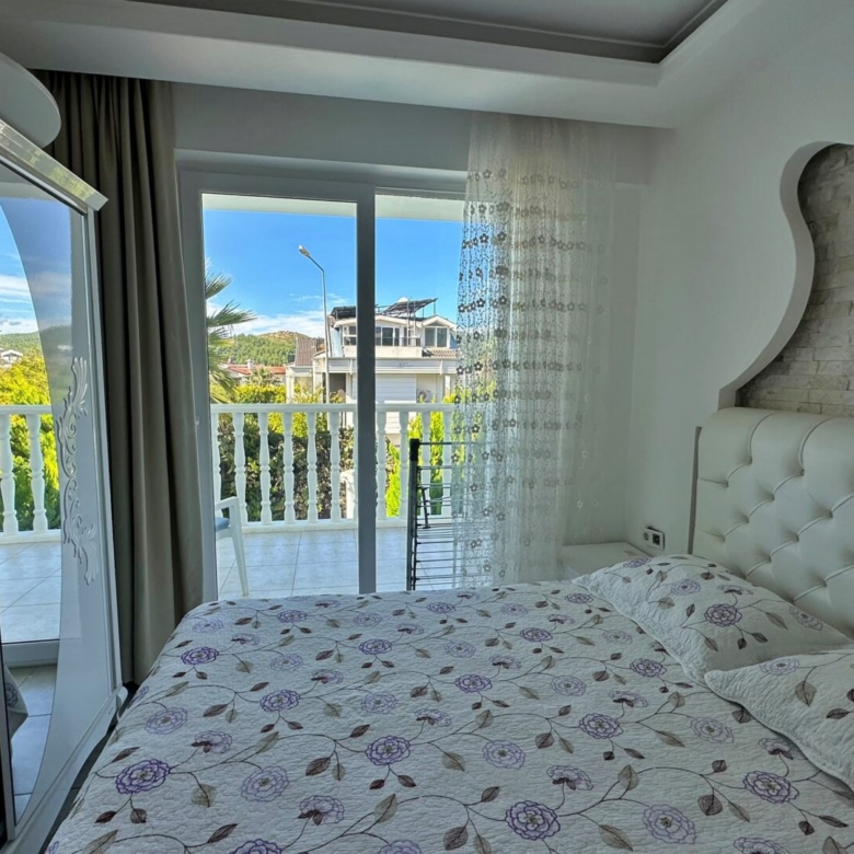 MODERN 4-BED VILLA IN LOWER OVACIK – Furnished, Pool & Parking