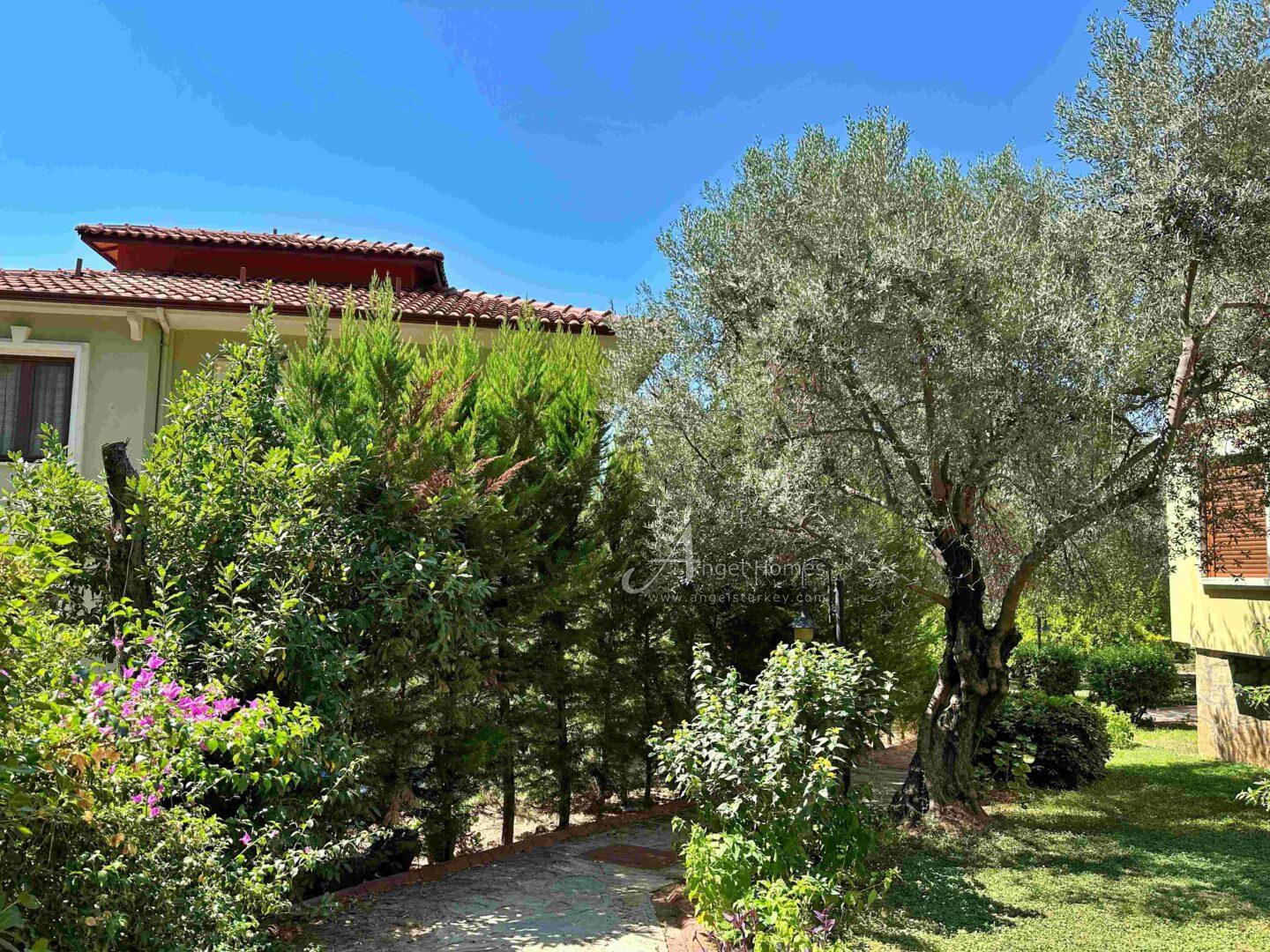 FURNISHED 2-BED GROUND-FLOOR APARTMENT IN OVACIK – Popular Site with Communal Facilities