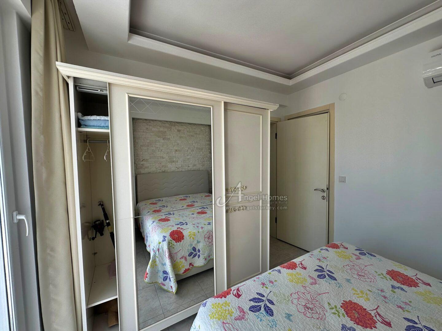 MODERN 4-BED VILLA IN LOWER OVACIK – Furnished, Pool & Parking