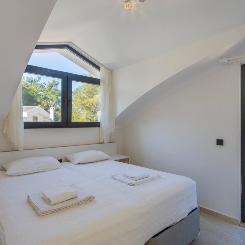 FURNISHED 4-BED VILLA IN HISARONU – Private Pool & Prime Location