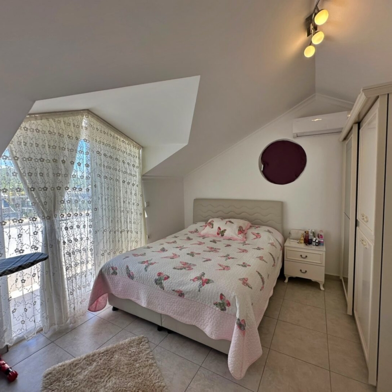 MODERN 4-BED VILLA IN LOWER OVACIK – Furnished, Pool & Parking