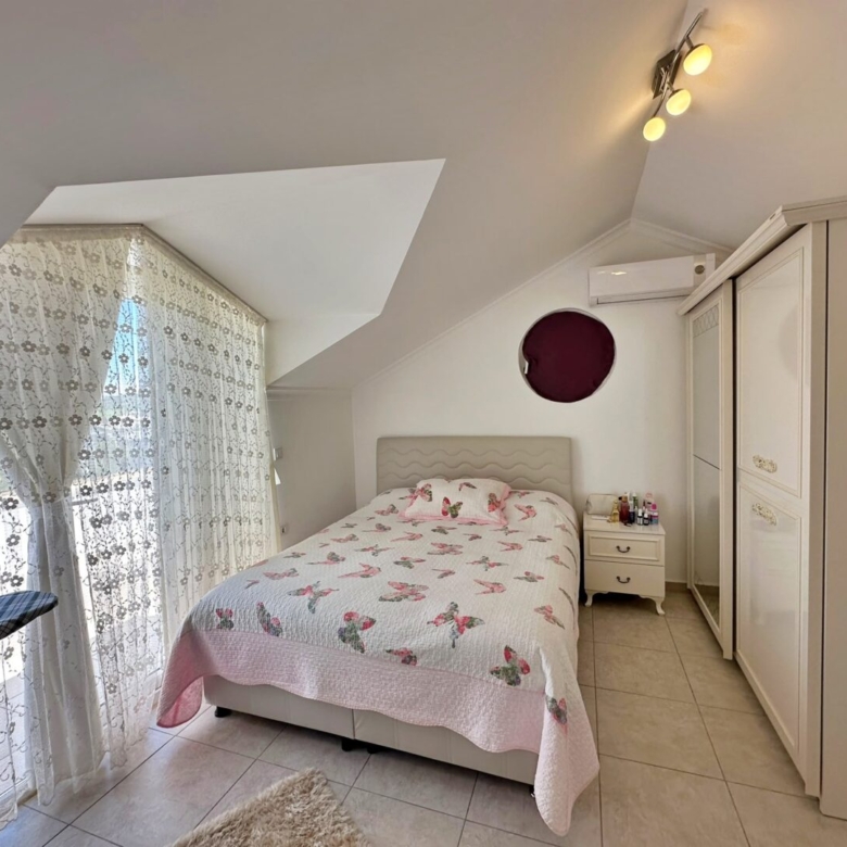 MODERN 4-BED VILLA IN LOWER OVACIK – Furnished, Pool & Parking