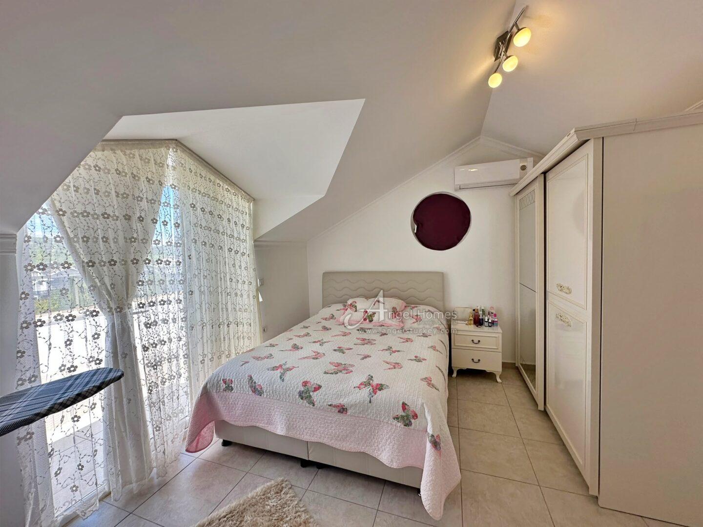 MODERN 4-BED VILLA IN LOWER OVACIK – Furnished, Pool & Parking
