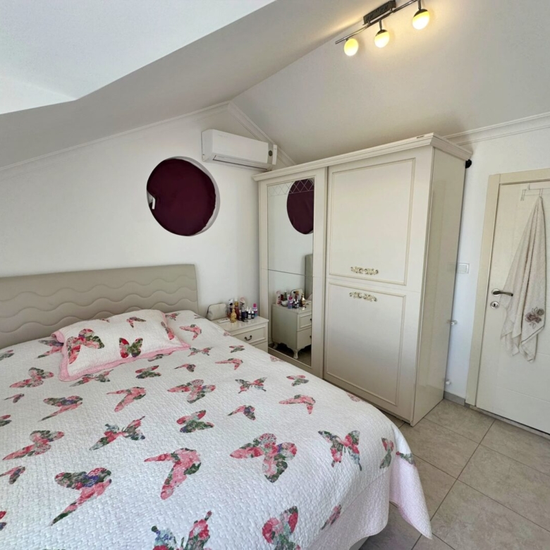 MODERN 4-BED VILLA IN LOWER OVACIK – Furnished, Pool & Parking
