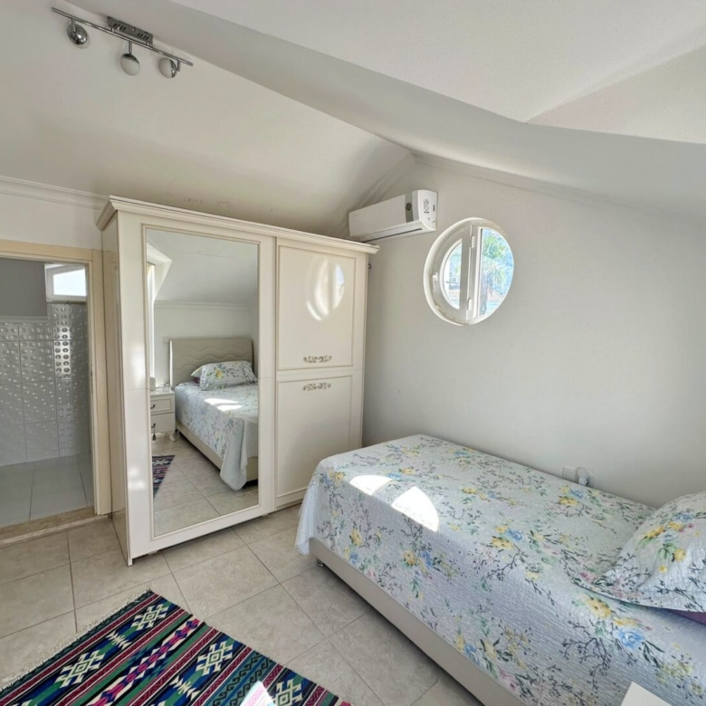MODERN 4-BED VILLA IN LOWER OVACIK – Furnished, Pool & Parking