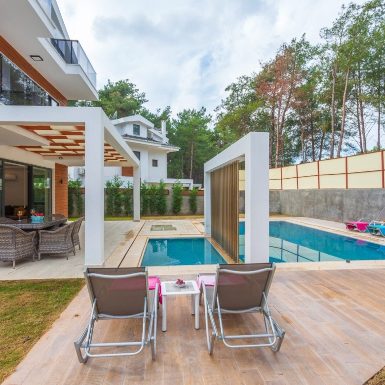 FURNISHED 4-BED VILLA IN HISARONU – Private Pool & Prime Location