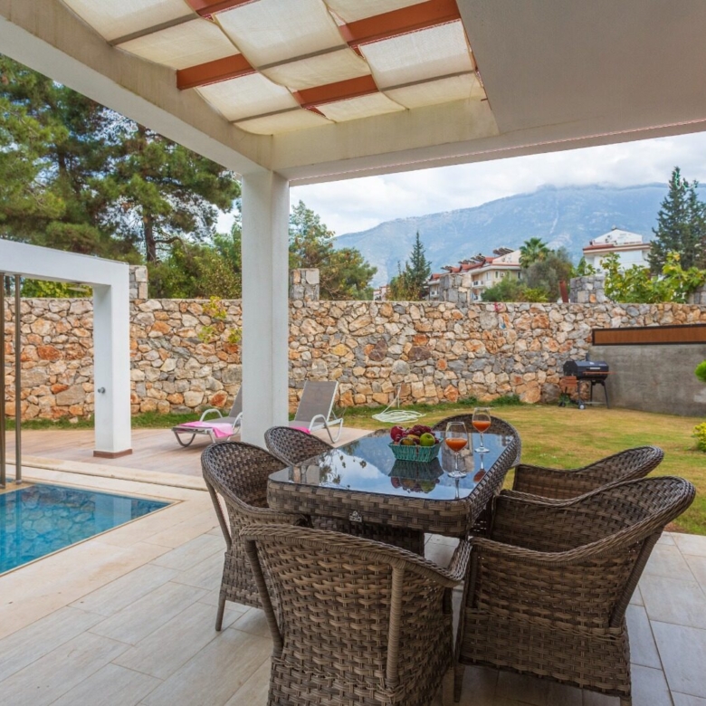 FURNISHED 4-BED VILLA IN HISARONU – Private Pool & Prime Location