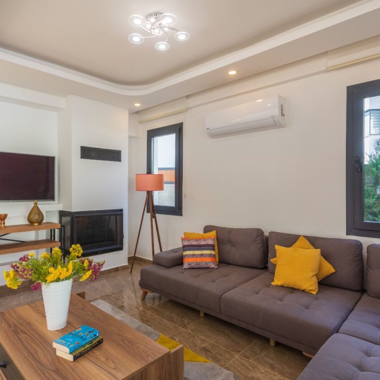 FURNISHED 4-BED VILLA IN HISARONU – Private Pool & Prime Location