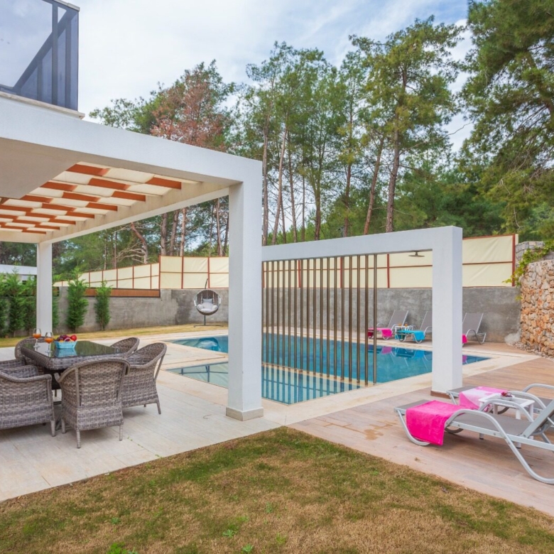 FURNISHED 4-BED VILLA IN HISARONU – Private Pool & Prime Location