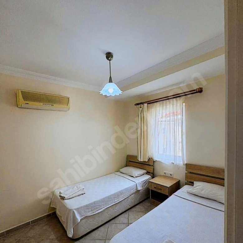 FURNISHED 3-BED TRIPLEX TOWNHOUSE IN YANIKLAR – A Site With Many Amenities