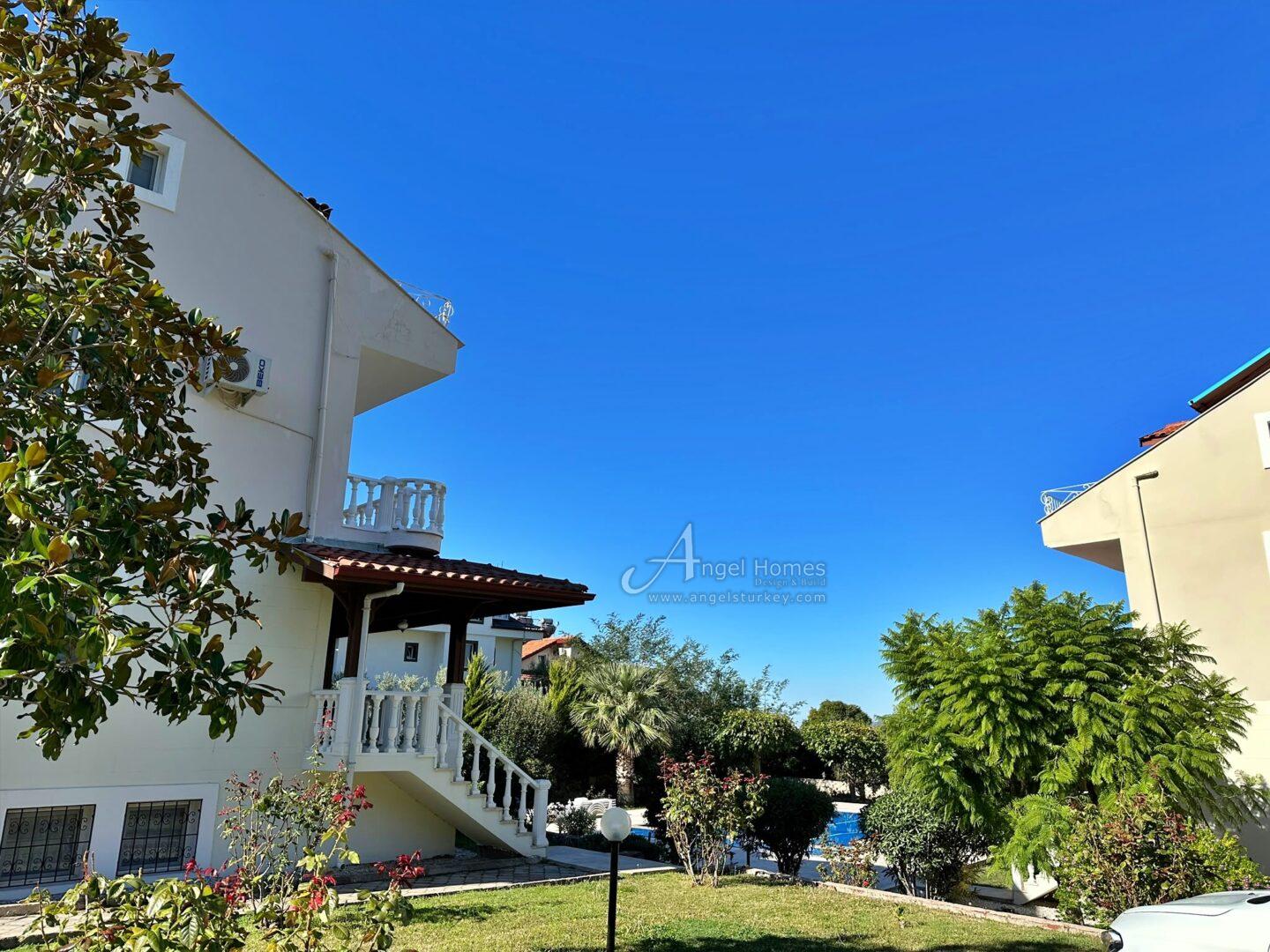 FURNISHED 3-BED DUPLEX IN OVACIK – Well Presented & Popular Site