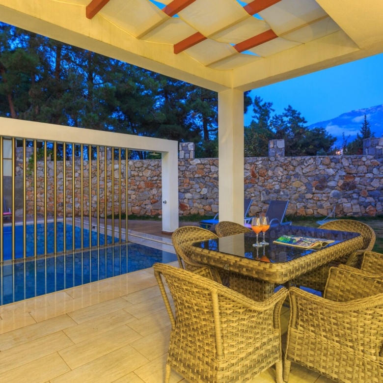 FURNISHED 4-BED VILLA IN HISARONU – Private Pool & Prime Location