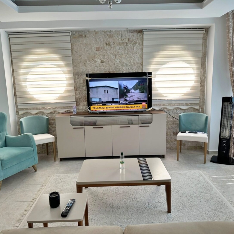 MODERN 4-BED VILLA IN LOWER OVACIK – Furnished, Pool & Parking
