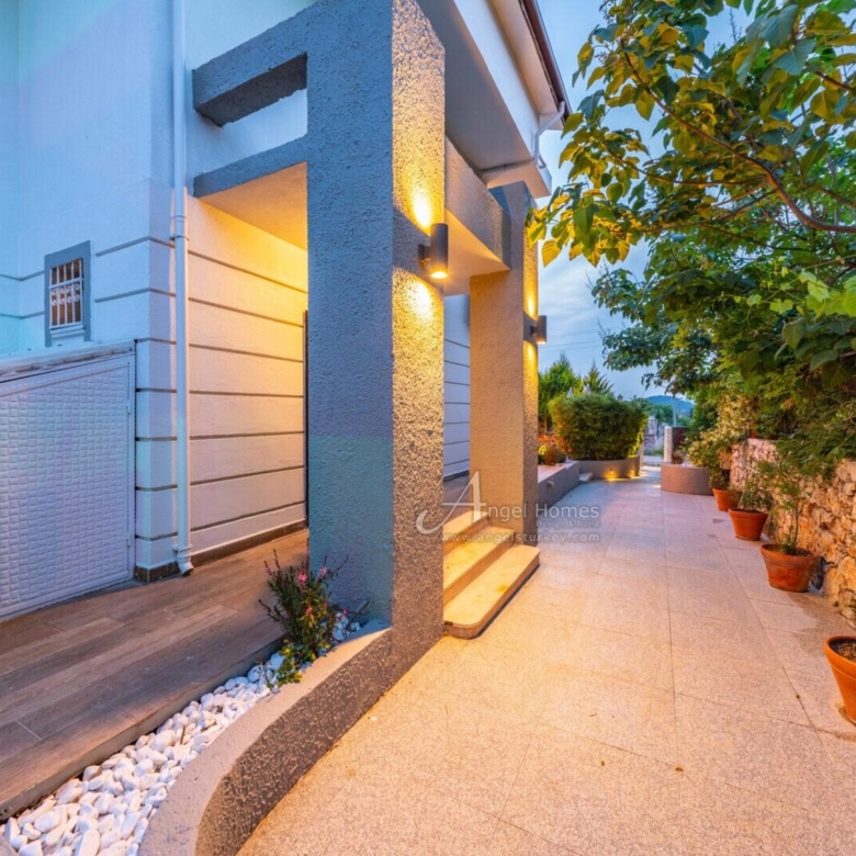 luxury 3-bed villa