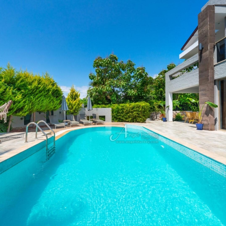 LUXURY 3-BED VILLA IN OVACIK – Furnished, 2-Pools & Spa
