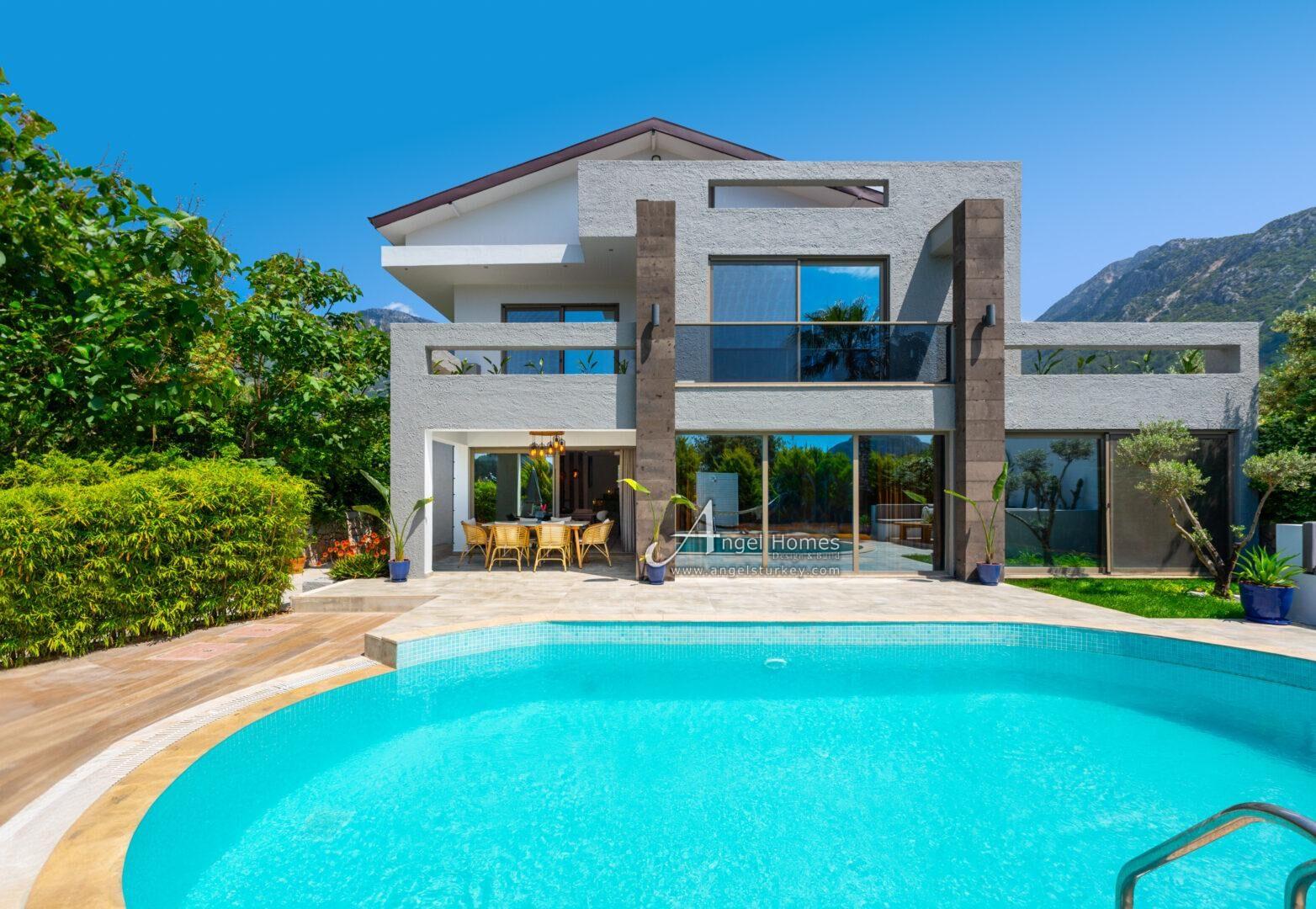media-27-3c619bf3-a886-45b8-a84a-a6fbae890924 luxury 3-bed villa