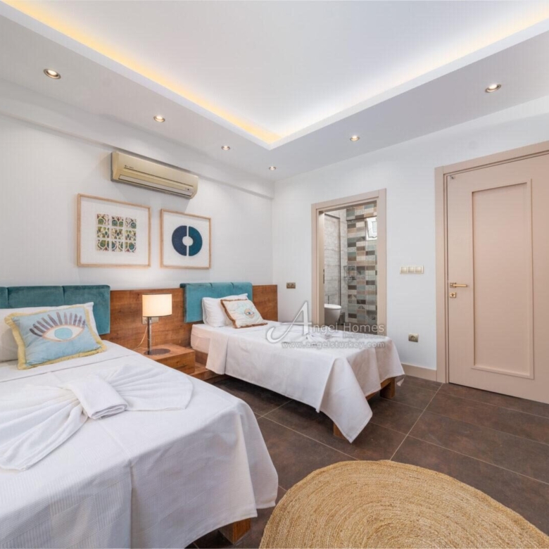 LUXURY 3-BED VILLA IN OVACIK – Furnished, 2-Pools & Spa