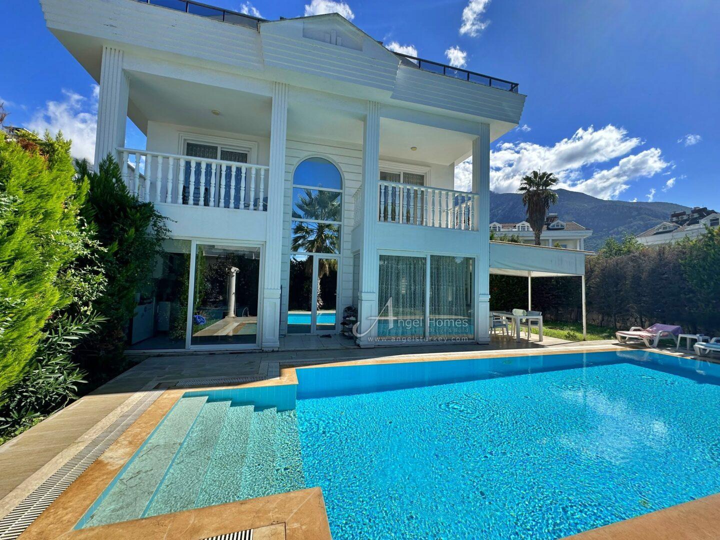 MODERN 4-BED VILLA IN LOWER OVACIK – Furnished, Pool & Parking
