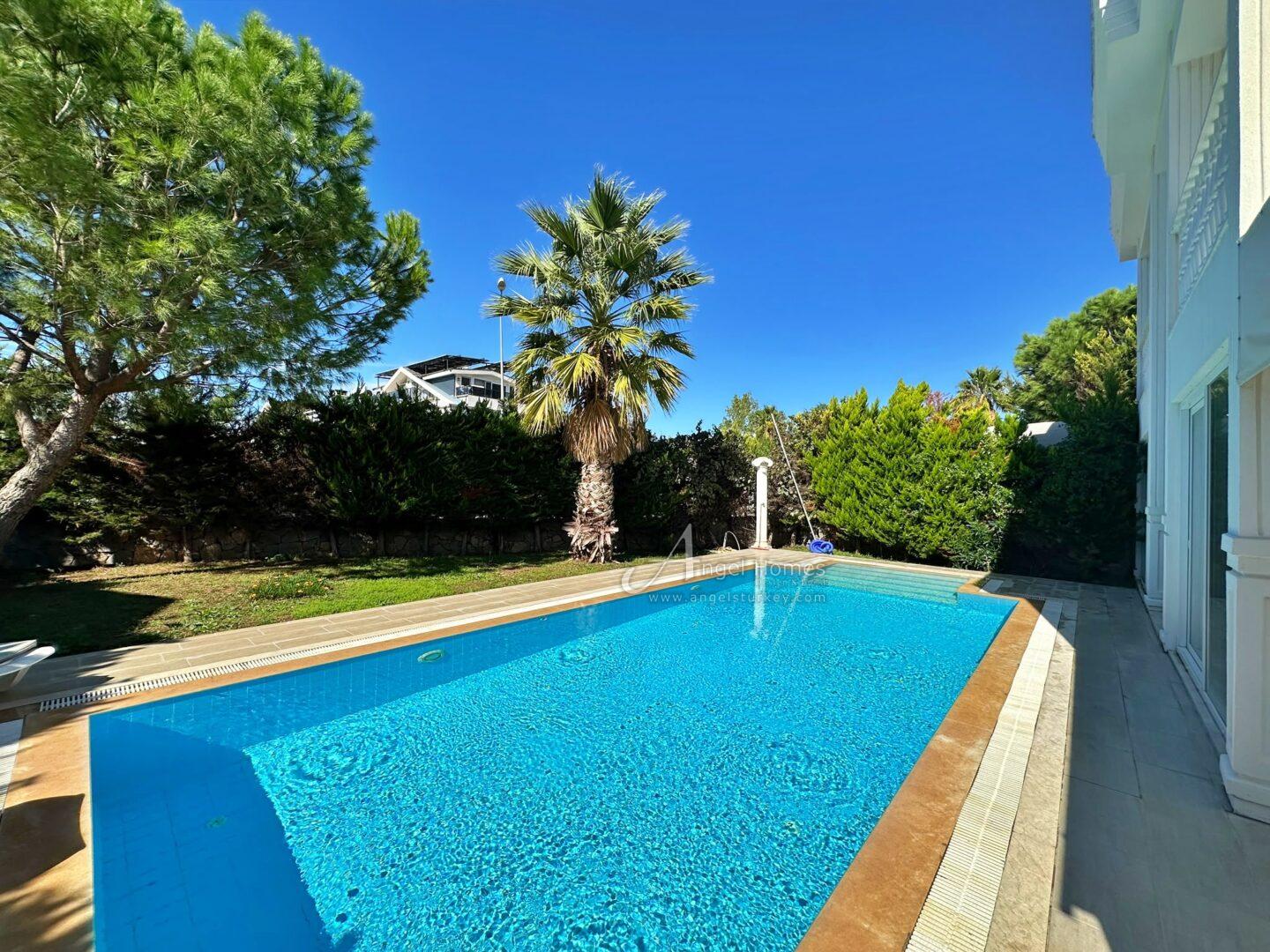MODERN 4-BED VILLA IN LOWER OVACIK – Furnished, Pool & Parking