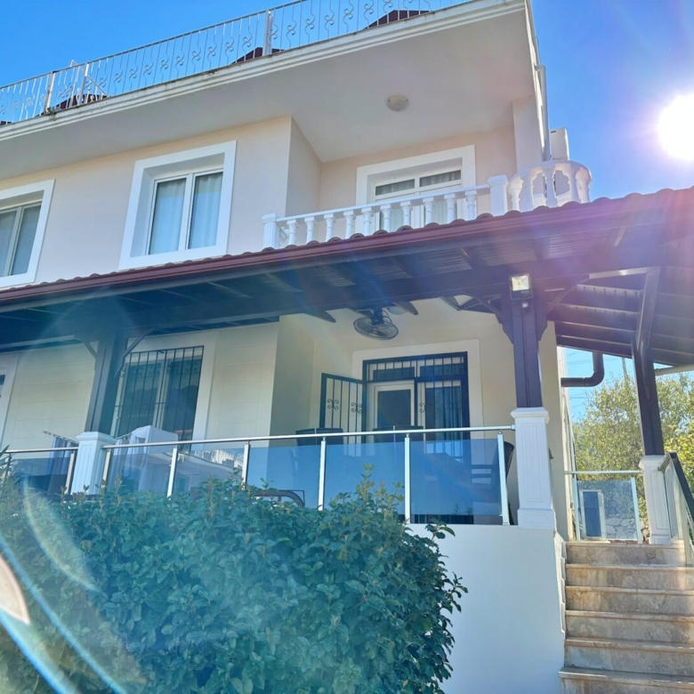 FURNISHED 3-BED DUPLEX IN OVACIK – Well Presented & Popular Site