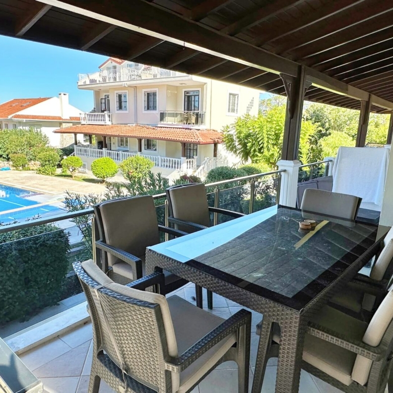 FURNISHED 3-BED DUPLEX IN OVACIK – Well Presented & Popular Site