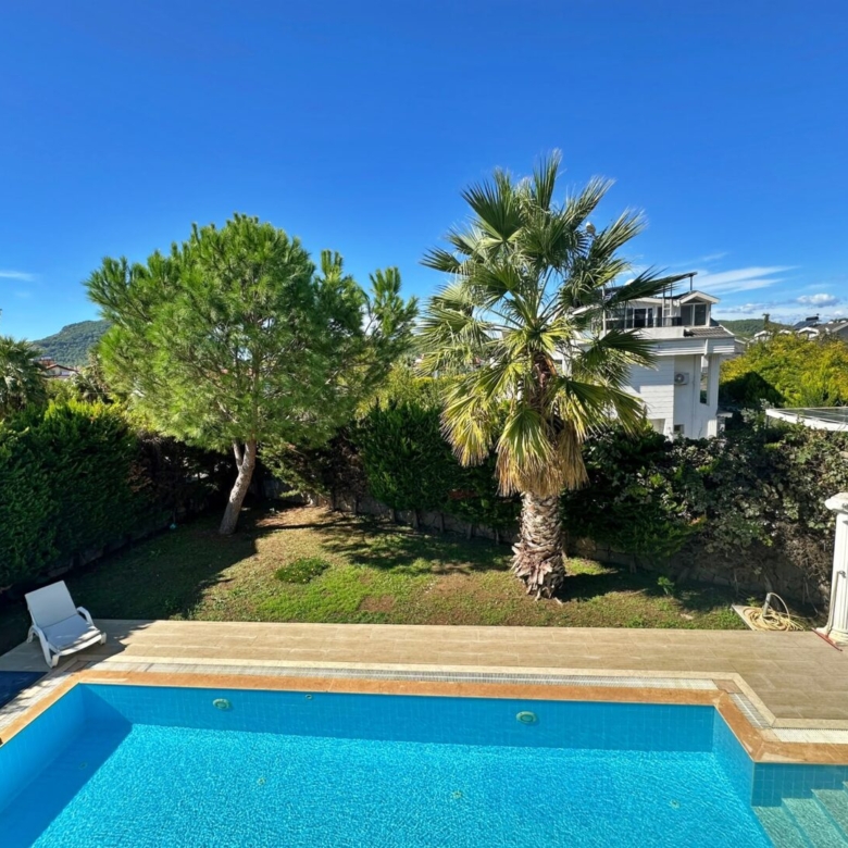 MODERN 4-BED VILLA IN LOWER OVACIK – Furnished, Pool & Parking