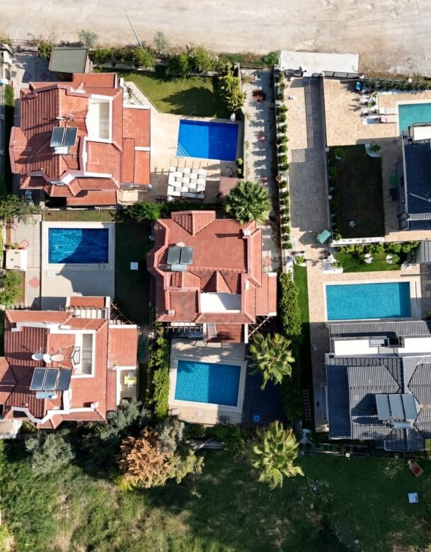 3-BED DETACHED VILLA IN CALIS – Private Pool & Garden